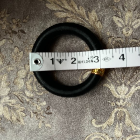 Set of 2 threaded bright coloured bangles - Picture 2 of 2